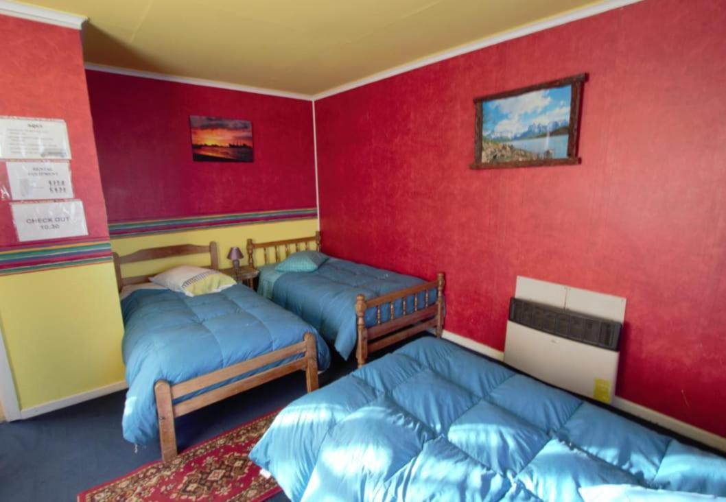 Hospedaje Independencia Y Camping Punta Arenas Extérieur photo